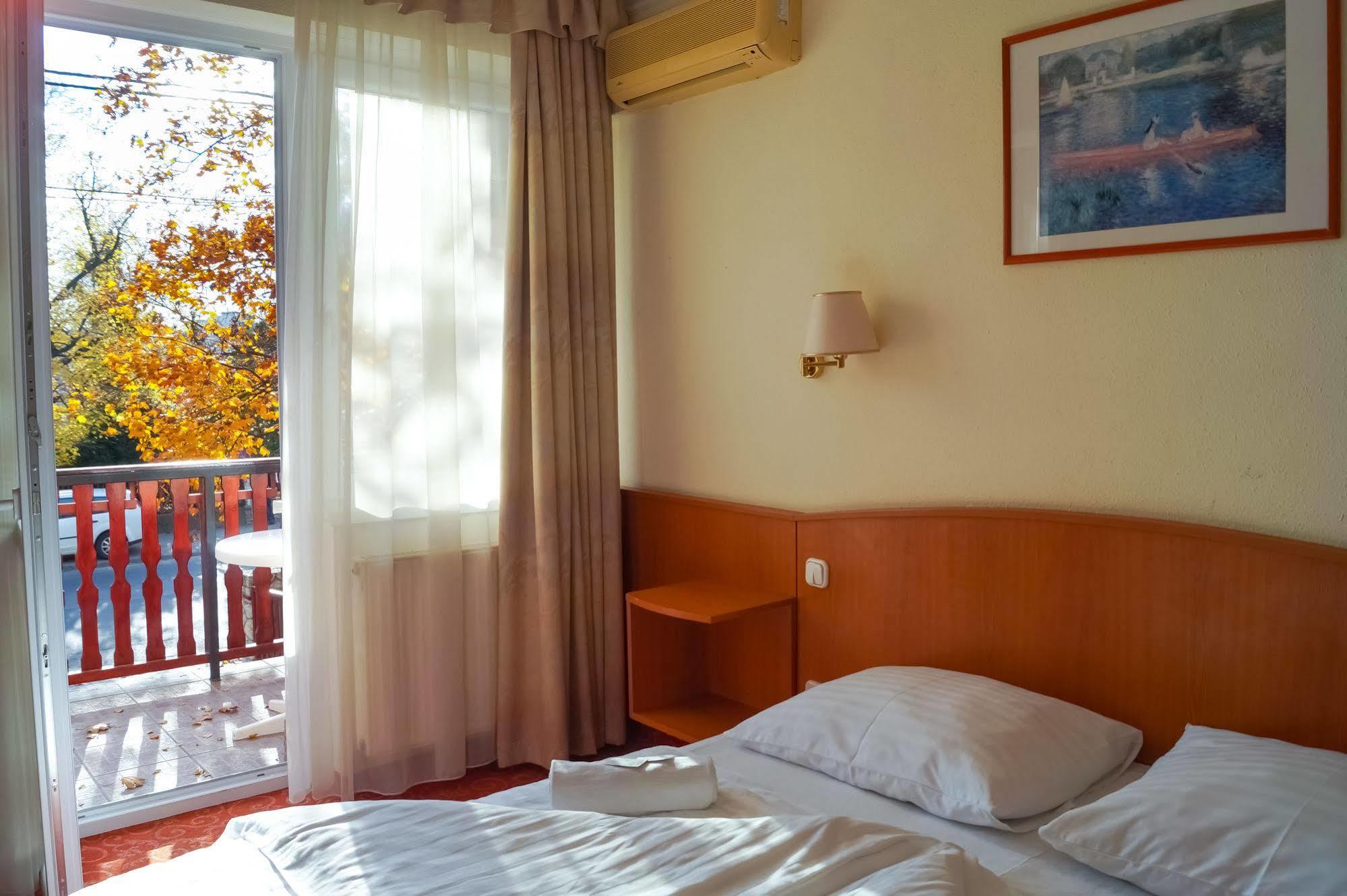 Bed & Breakfast Korona Panzio Budapest